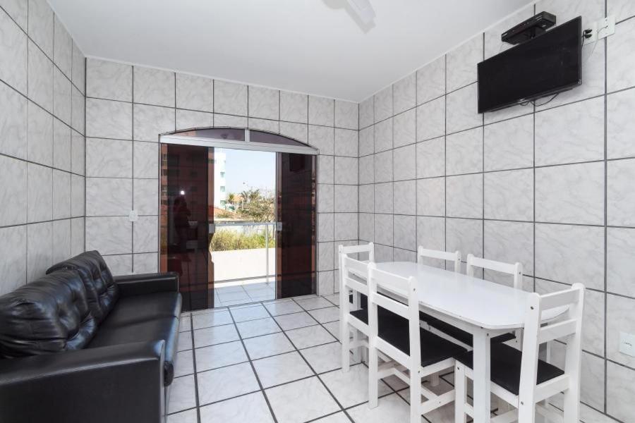 Residencial Ipe Amarelo Apartment Bombinhas Exterior foto